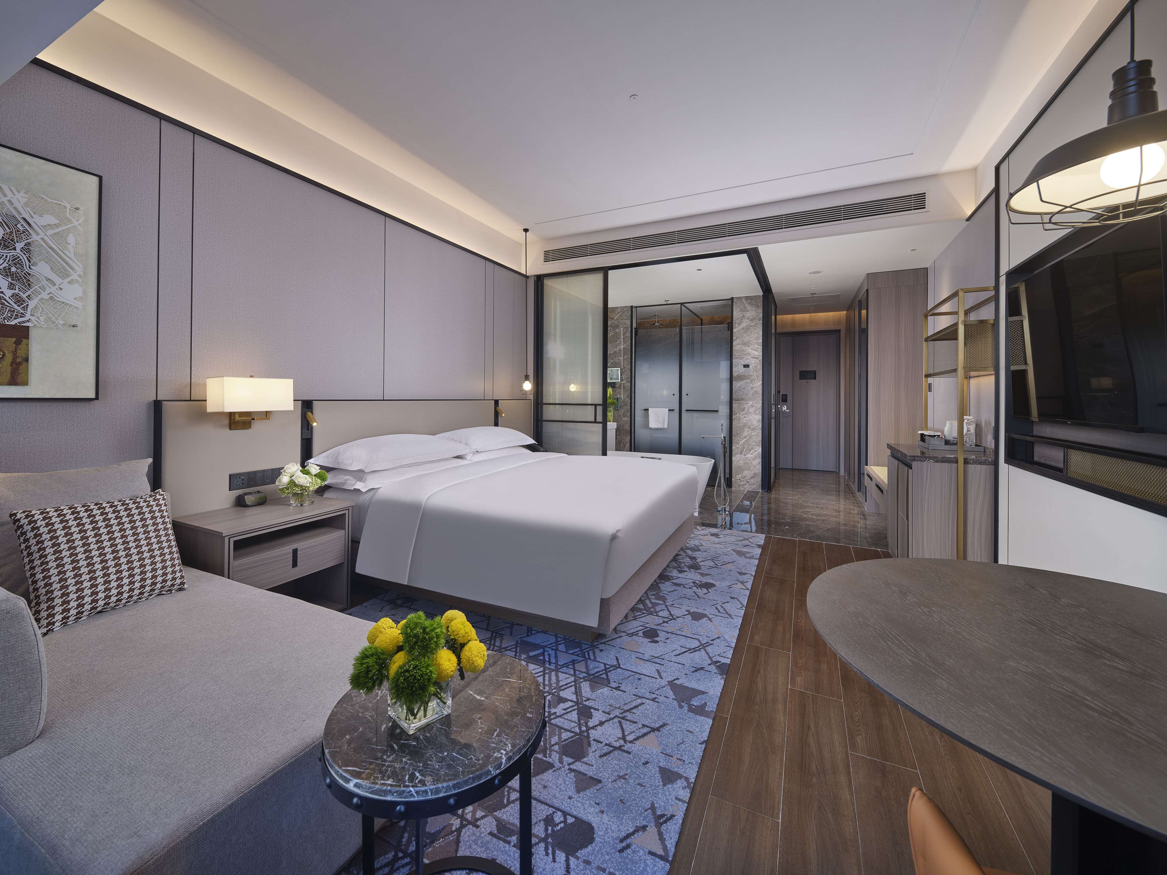 DoubleTree by Hilton Anshan - Tap to explore photos