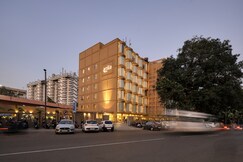 Hotel Artilla Inn