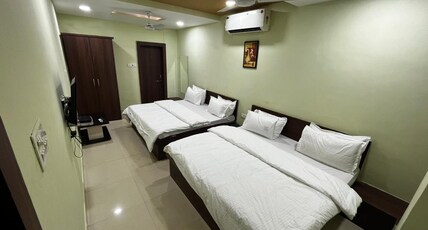Hotel Ashutosh Room Type - family room