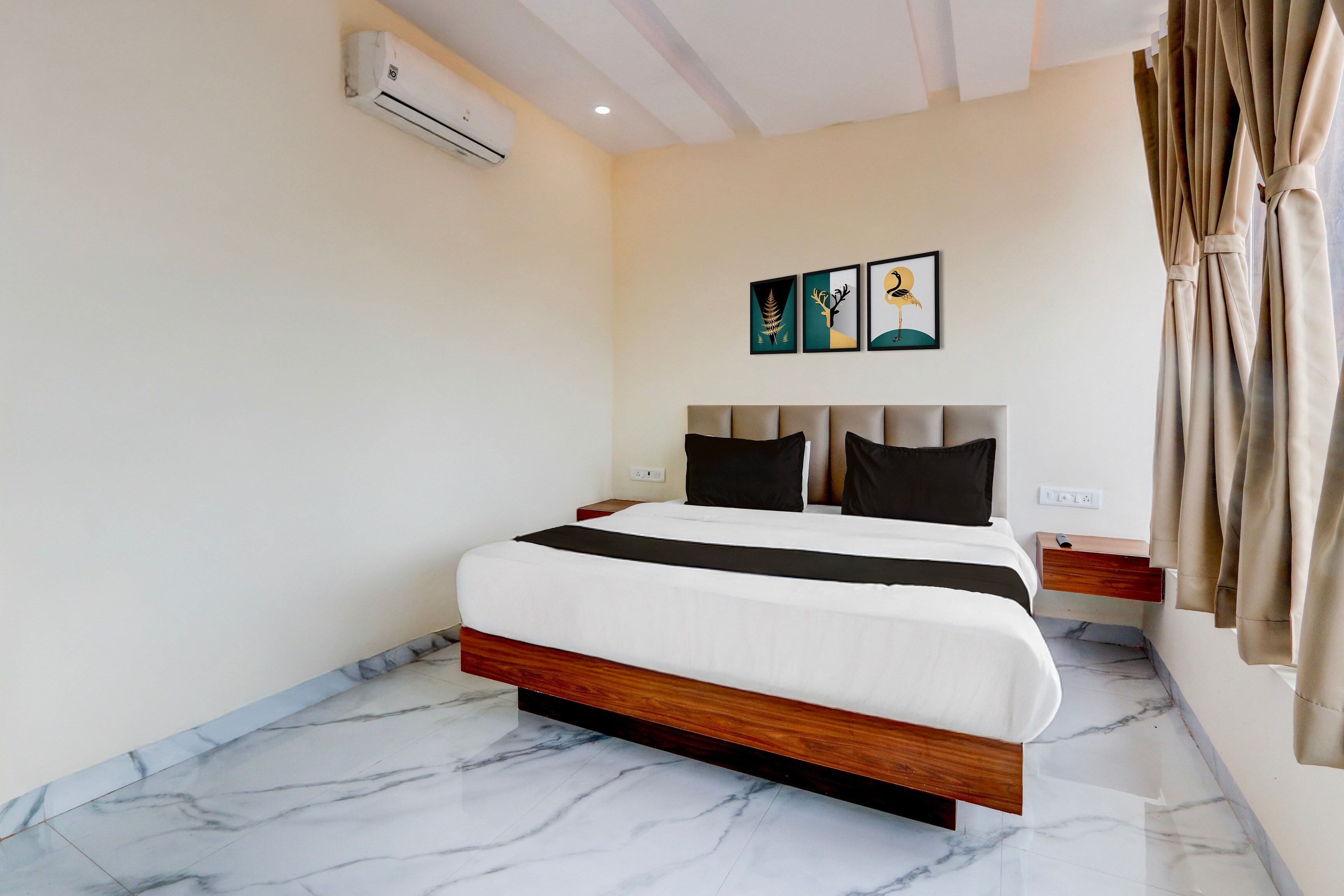 Super HOTEL O NIRVANA Bhilai Nagar Station - Tap to explore photos