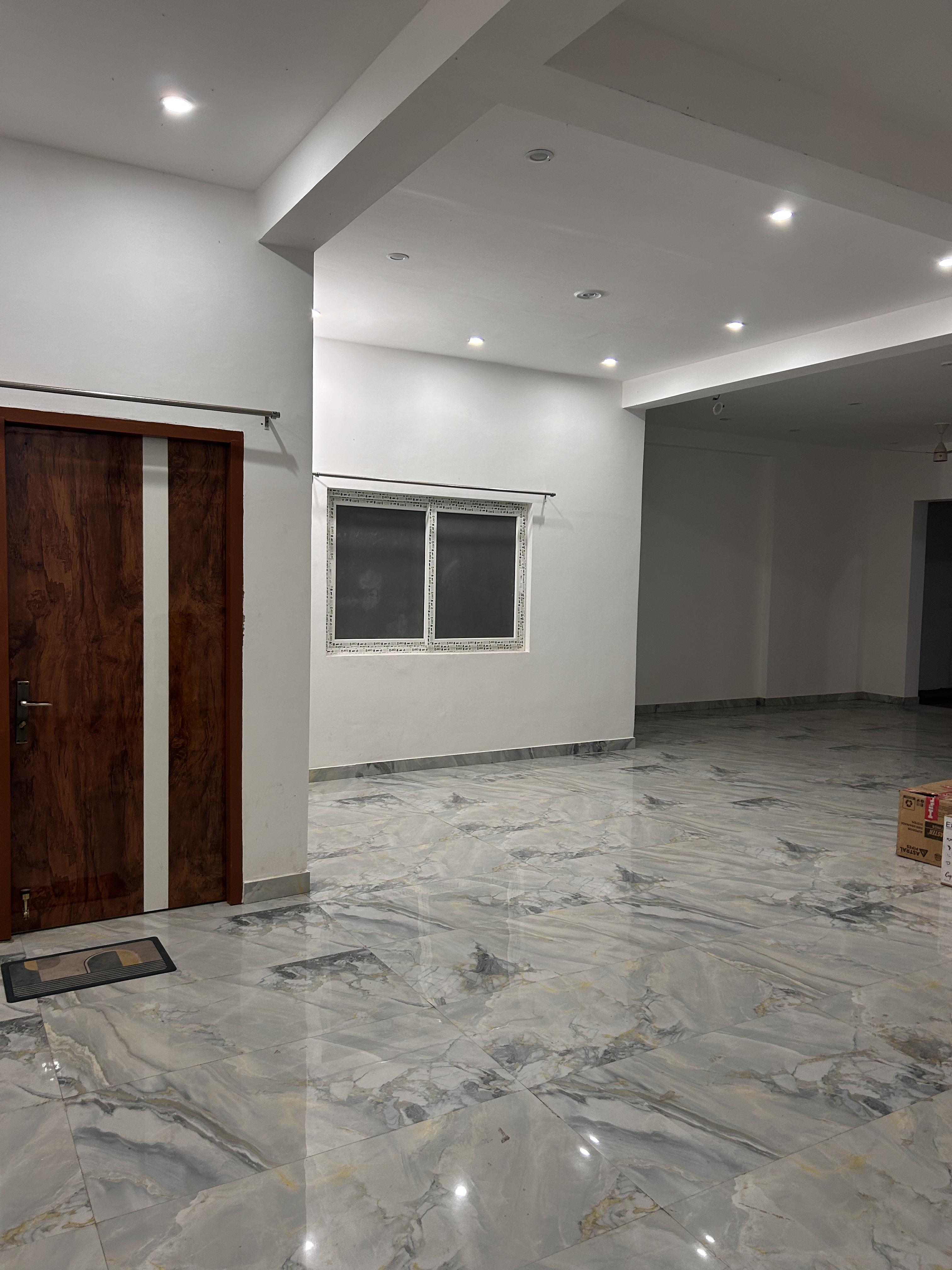 Benaras homestay - Tap to explore photos