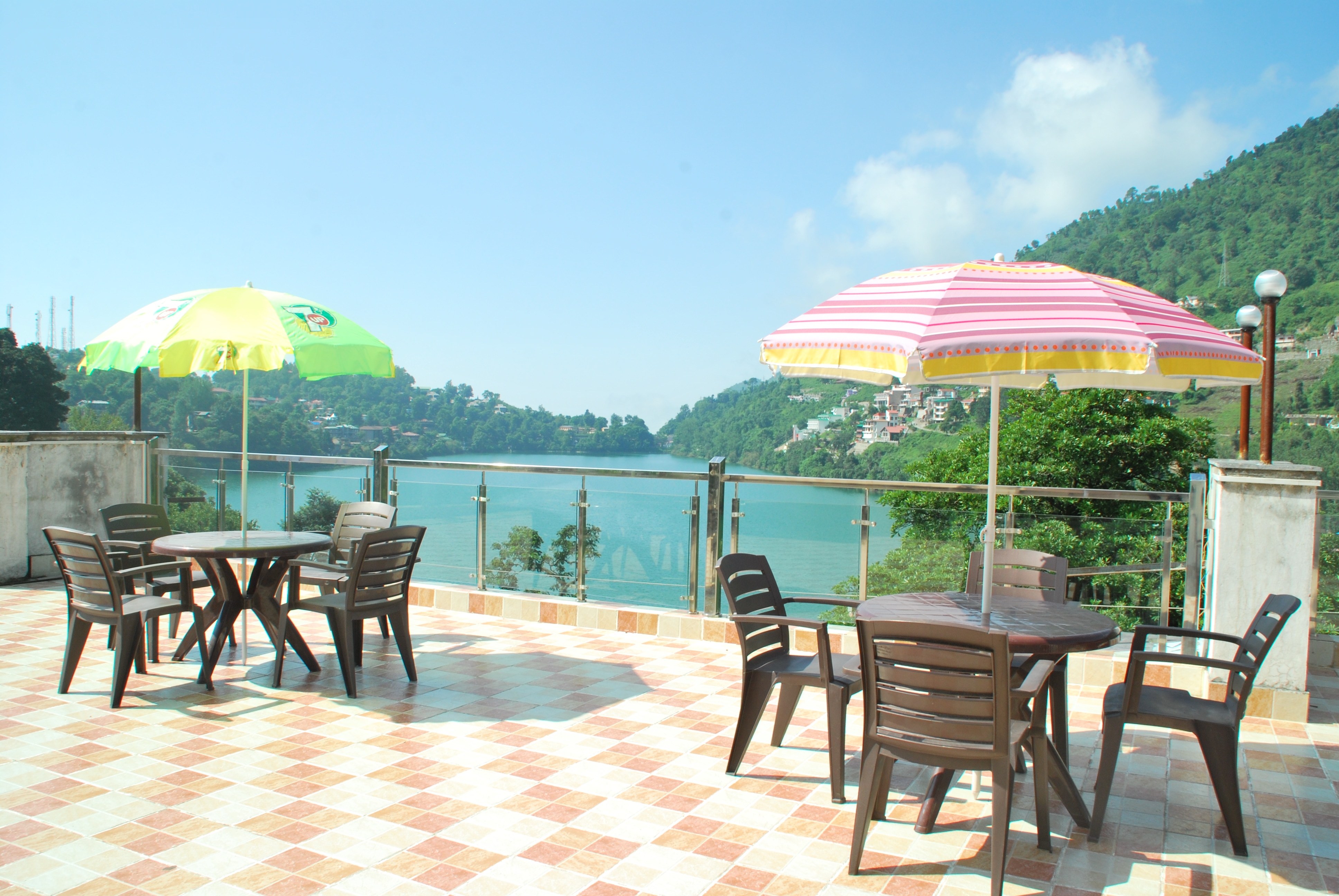 Royal Rosette:scenic lakeside Haven I Bhimtal - Tap to explore photos