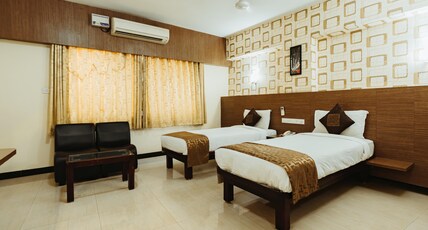 Hotel Shiva Grand Room Type - Deluxe Twin Room