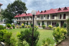 Private Duplex Cottage/Villa in the Serene Valley of Bhowali, Nainital. A perfect family retreat.