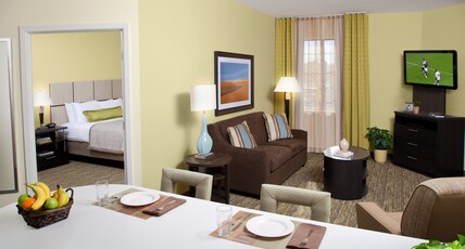 Candlewood Suites COLLEGE STATION AT UNIVERSITY Room Type - 1 King 1 Bdrm Ste Living Dining Kitchen