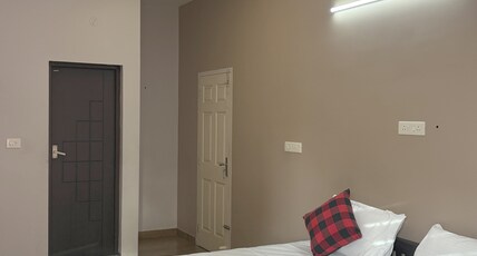 Milans Homestay Room Type - Deluxe Double Room