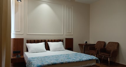Hotel Shrivardhan Room Type - Deluxe Room Hotel Shrivardhan Room Type - Deluxe Room