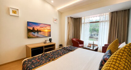 The Beachwalk Resort by Acron Room Type - Courtyard Premier Room