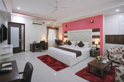 Hotel Renox by Star Inn Near Delhi Airport