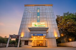 FabHotel Golden Emerald