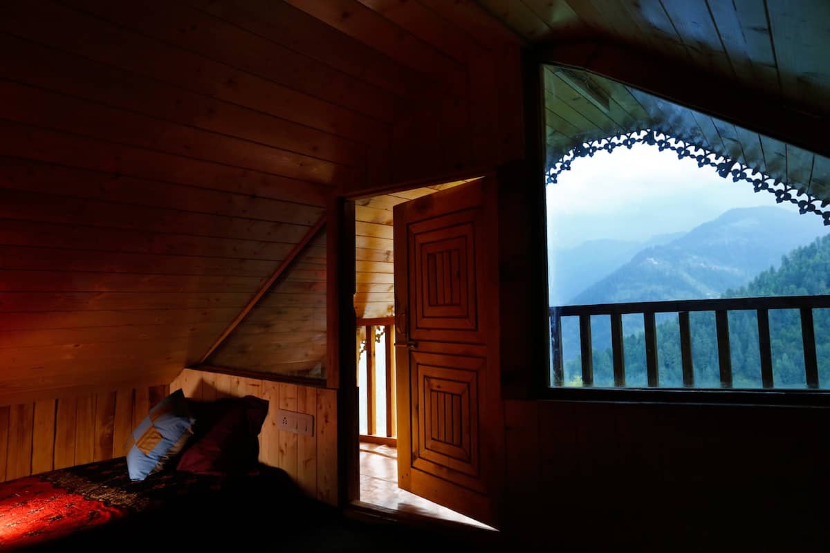 Pine Wood Tree House Tandi - Tap to explore photos