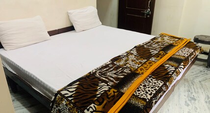 HOTEL WHITE APPLE Room Type - Deluxe Room