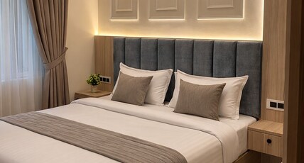 Hotel Rajgrih Heritage Room Type - King Bed Room
