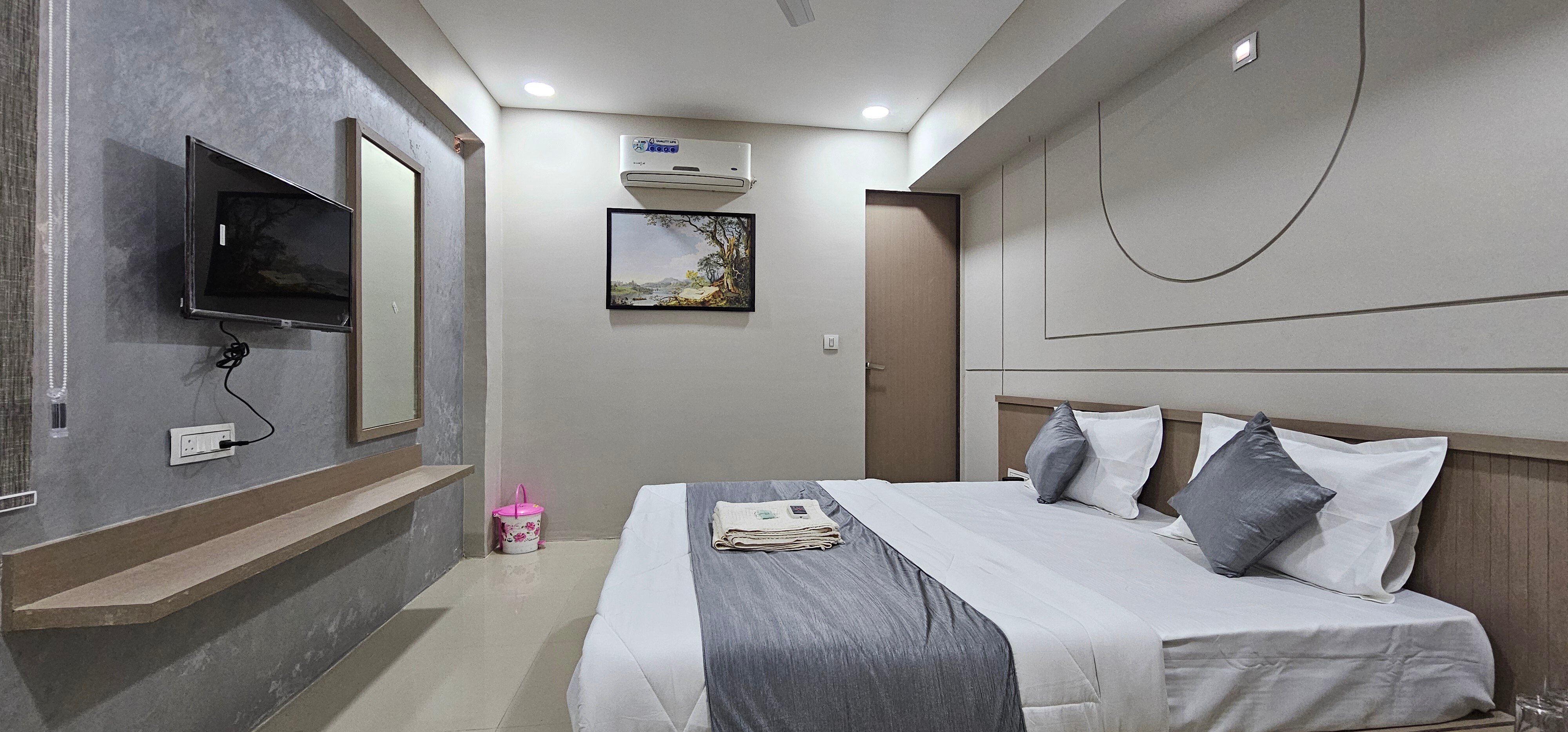 Hotel The Shivaay, Ahmedabad - Tap to explore photos
