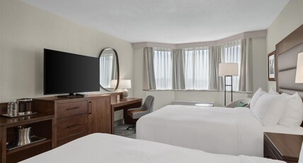 Hilton Arlington National Landing Room Type - 2 QUEEN HEARING ACCESS