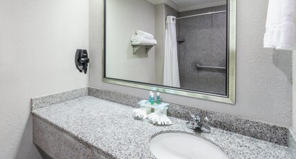 Holiday Inn Express Hotel & Suites Lake Charles Room Type - 1 King Suite Sofa Bed