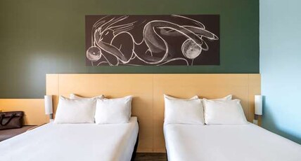 ibis Queretaro Room Type - Standard room with two double beds