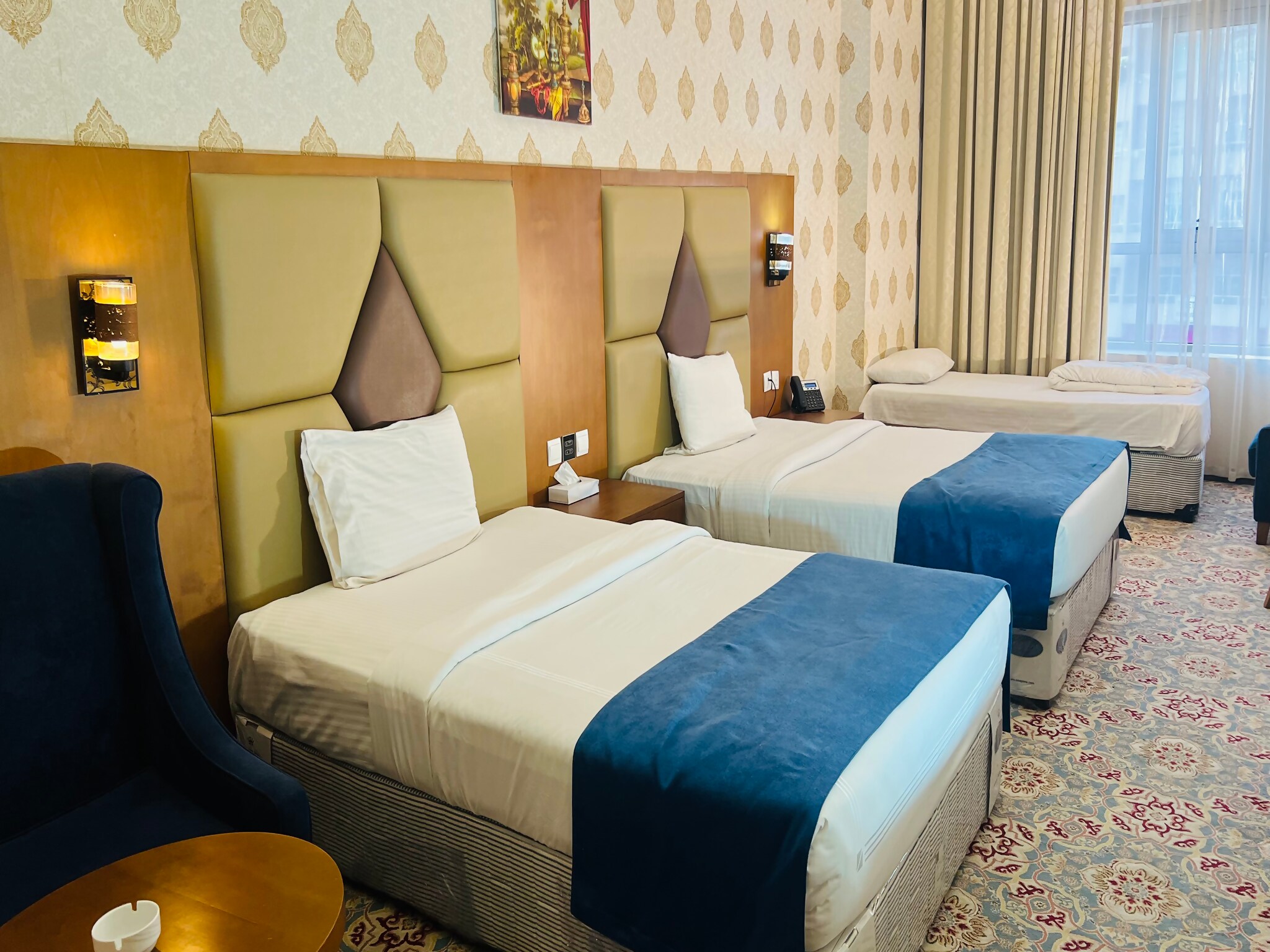 Bristol Inn Dubai - Tap to explore photos