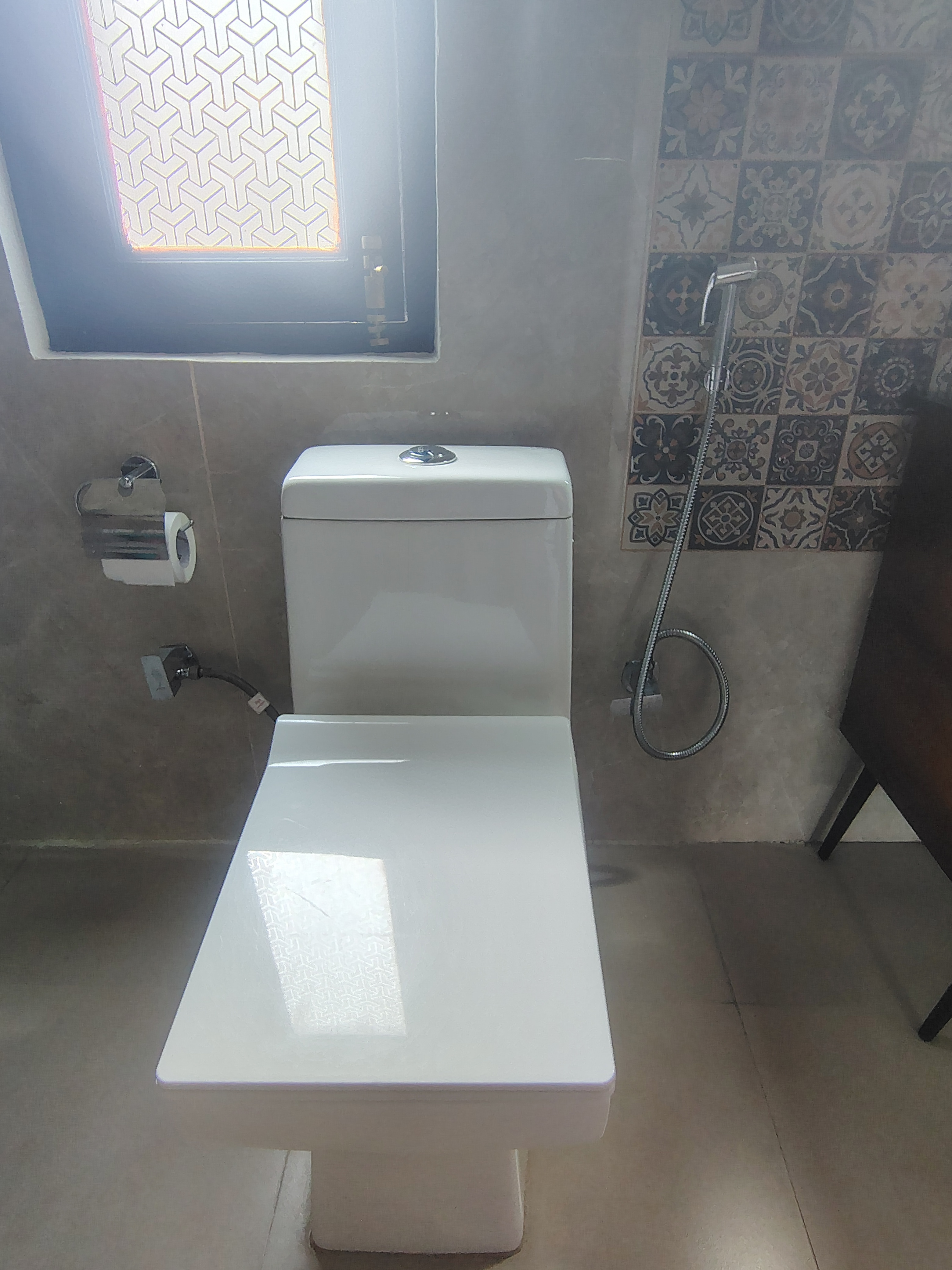 Whistling Pines Homestay - Tap to explore photos