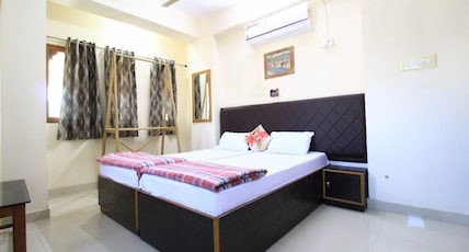 Blue Stay Jodhpur Room Type - FLEXIBLE DOUBLE ROOM(TWIN OR KING SIZE BED ) Blue Stay Jodhpur Room Type - FLEXIBLE DOUBLE ROOM(TWIN OR KING SIZE BED )