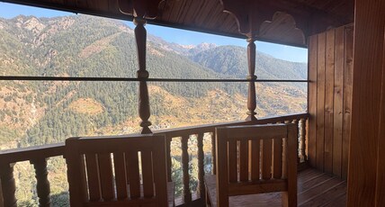 Emberwood Jibhi Room Type - Deluxe Double Room with Balcony