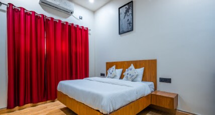 The Topaz Room Type - Super Deluxe Room