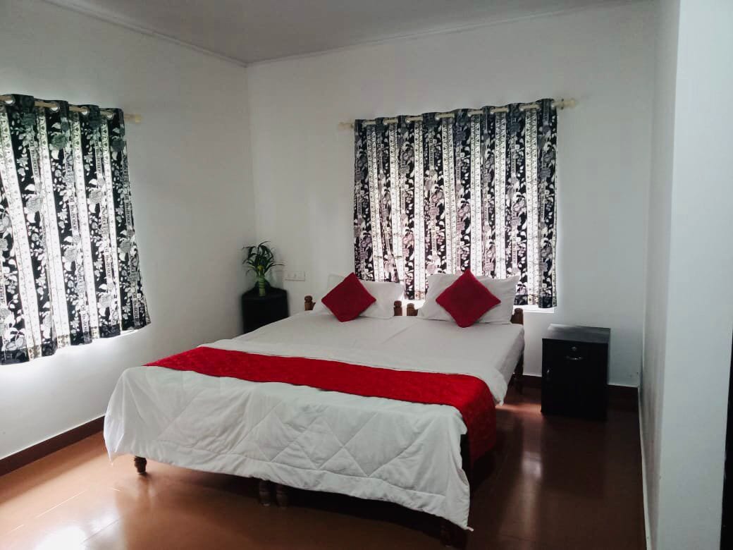 Flora Plantation Homestay - Tap to explore photos