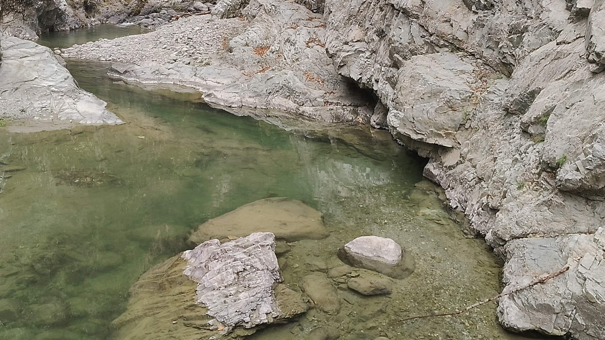 Apoorv - Tap to explore photos