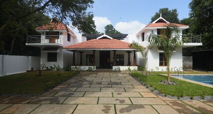 Courtyard Castle Heritage Resort Room Type - 6-Room Private Villa with Pool