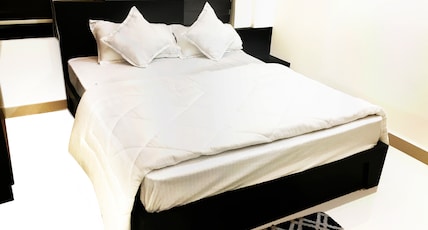 DIAMOND RESIDENCY AND HERITAGE HOME Room Type - Deluxe AC DIAMOND RESIDENCY AND HERITAGE HOME Room Type - Deluxe AC