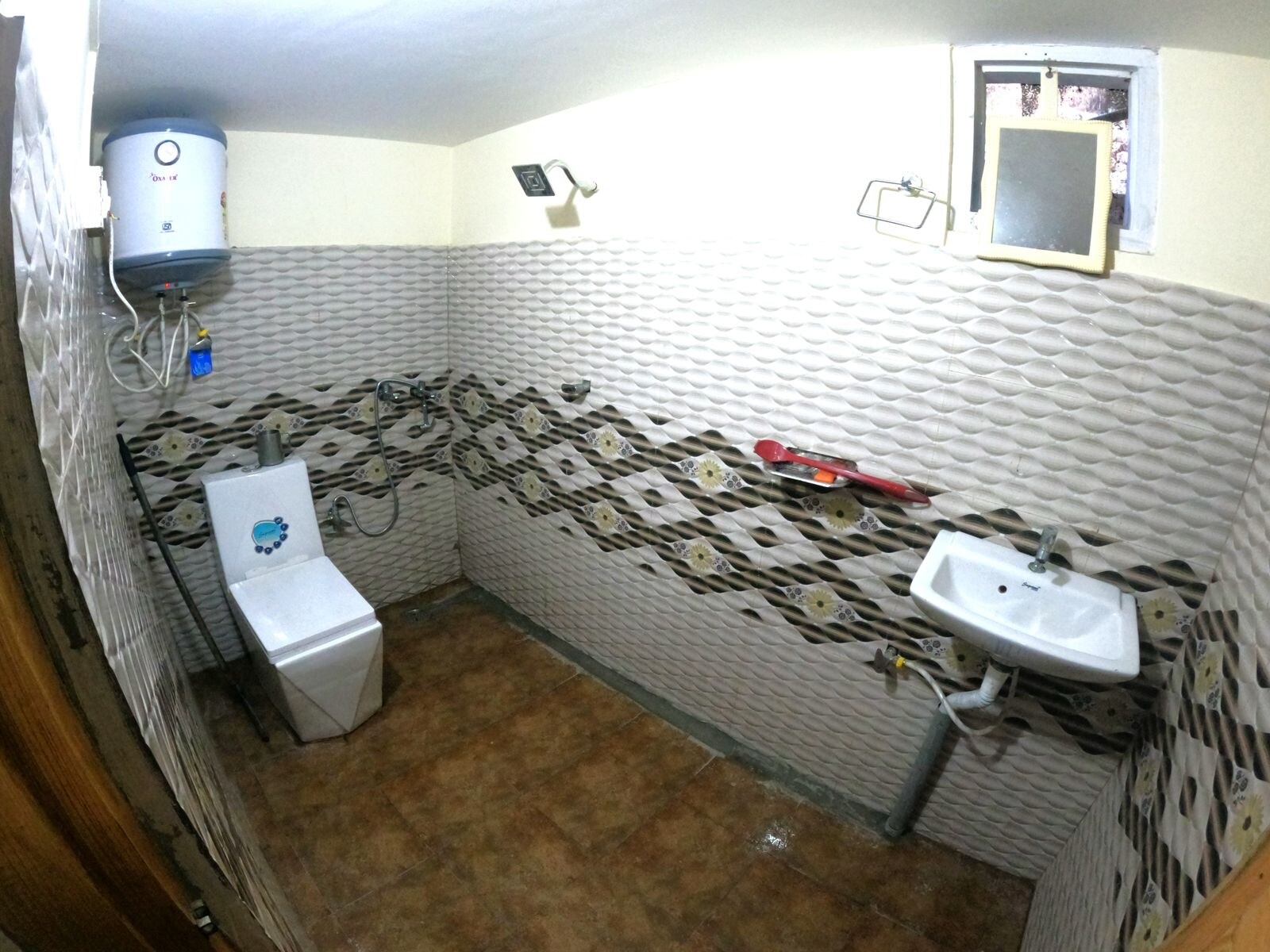 Zero cafe - Tap to explore photos