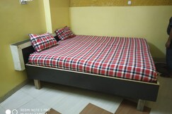 HOTEL THE GUEST REGENCY