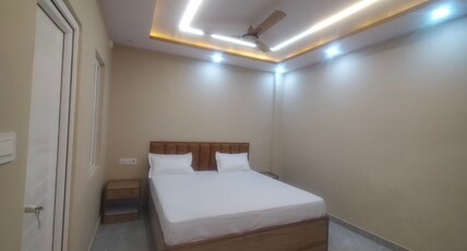 Shri Rameshwaram | Near Kashi Vishwanath Room Type - Bedroom 2