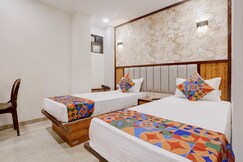 FabHotel Shaurya Inn MIDC