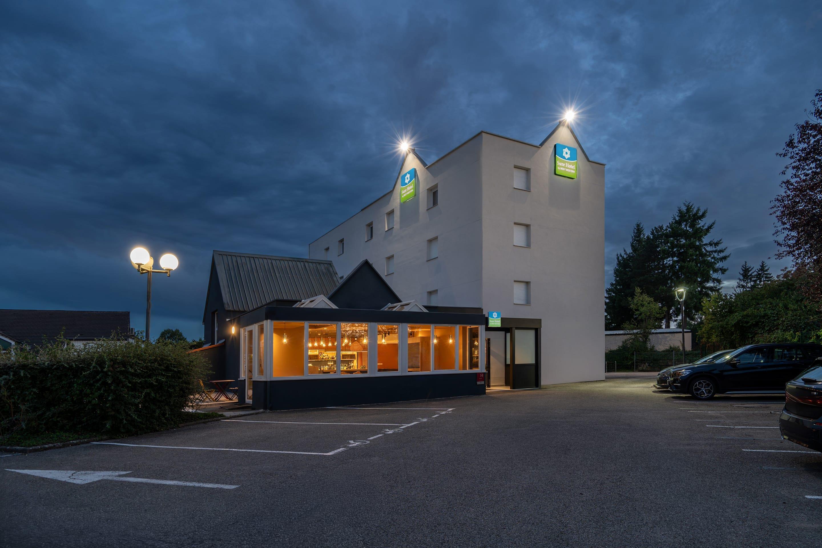 Sure Hotel by Best Western Dole - Tap to explore photos