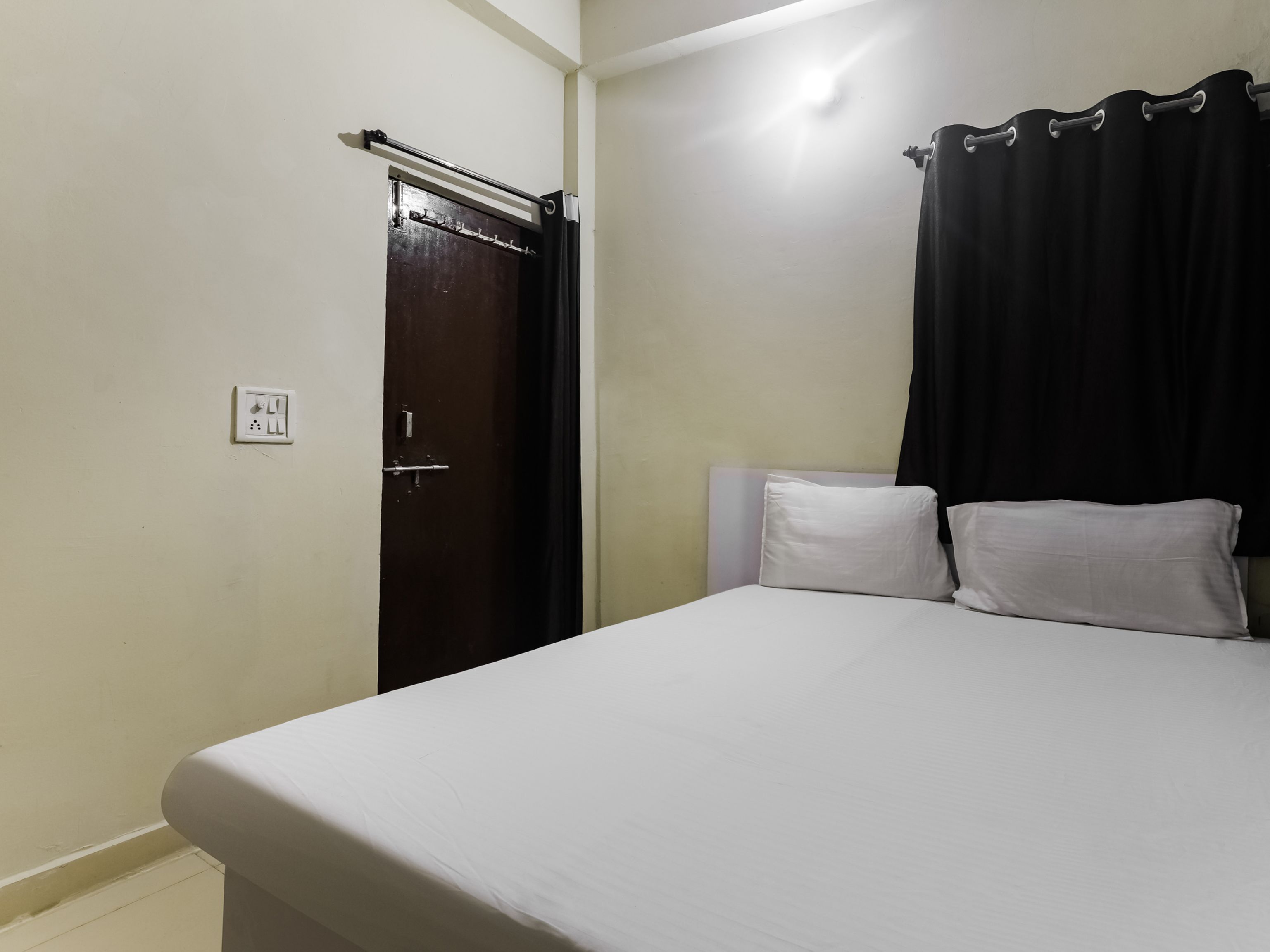 Hotel O Iceland - Tap to explore photos