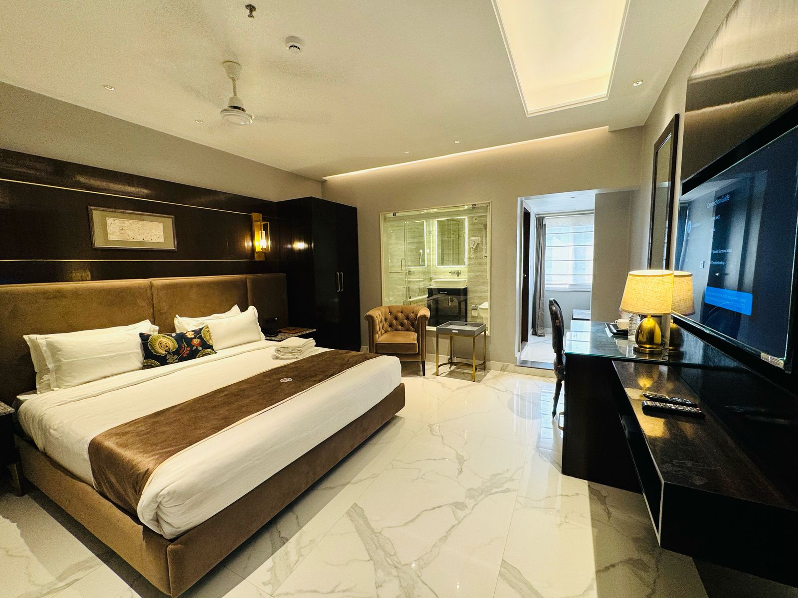 Prayag Inn - 500 Mts from High court - Tap to explore photos