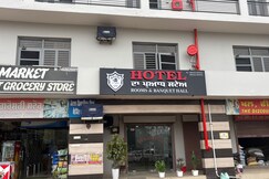 HOTEL The Puadh Stay