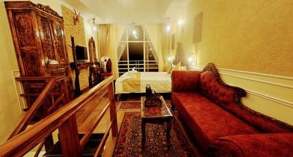 Kali Tibba Resort Room Type - Lanai Premium Family Suite Duplex, With Balcony, Facing Valley