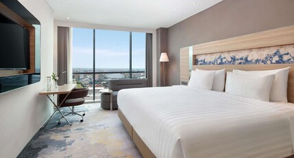 Novotel Samator Surabaya Timur Room Type - Executive Room with 1 double bed