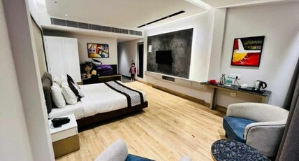 The Legacy Luxury by Bridge View Room Type - Super Deluxe Partial City View