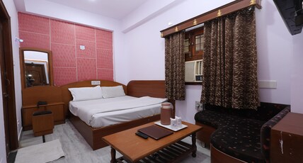 Hotel Udai Palace - Near Bus Stand & Railway Station Room Type - Small Standard Room
