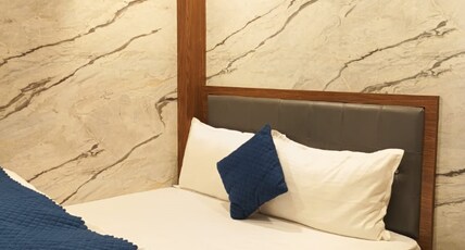 Hotel Dharavi Residency Room Type - Deluxe Room