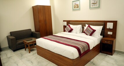 Hotel Sandal Tree Express Room Type - Executive Room