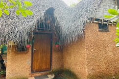 Aurora de Homestay - Hut House