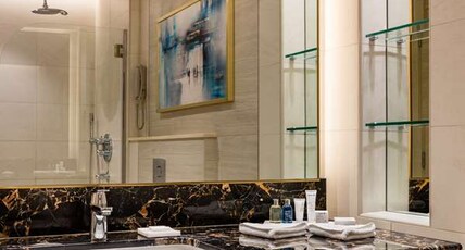 The Diplomat Radisson Blu Hotel, Residence & Spa Room Type - Suite-1 Bedroom-Lounge Acc-1 King