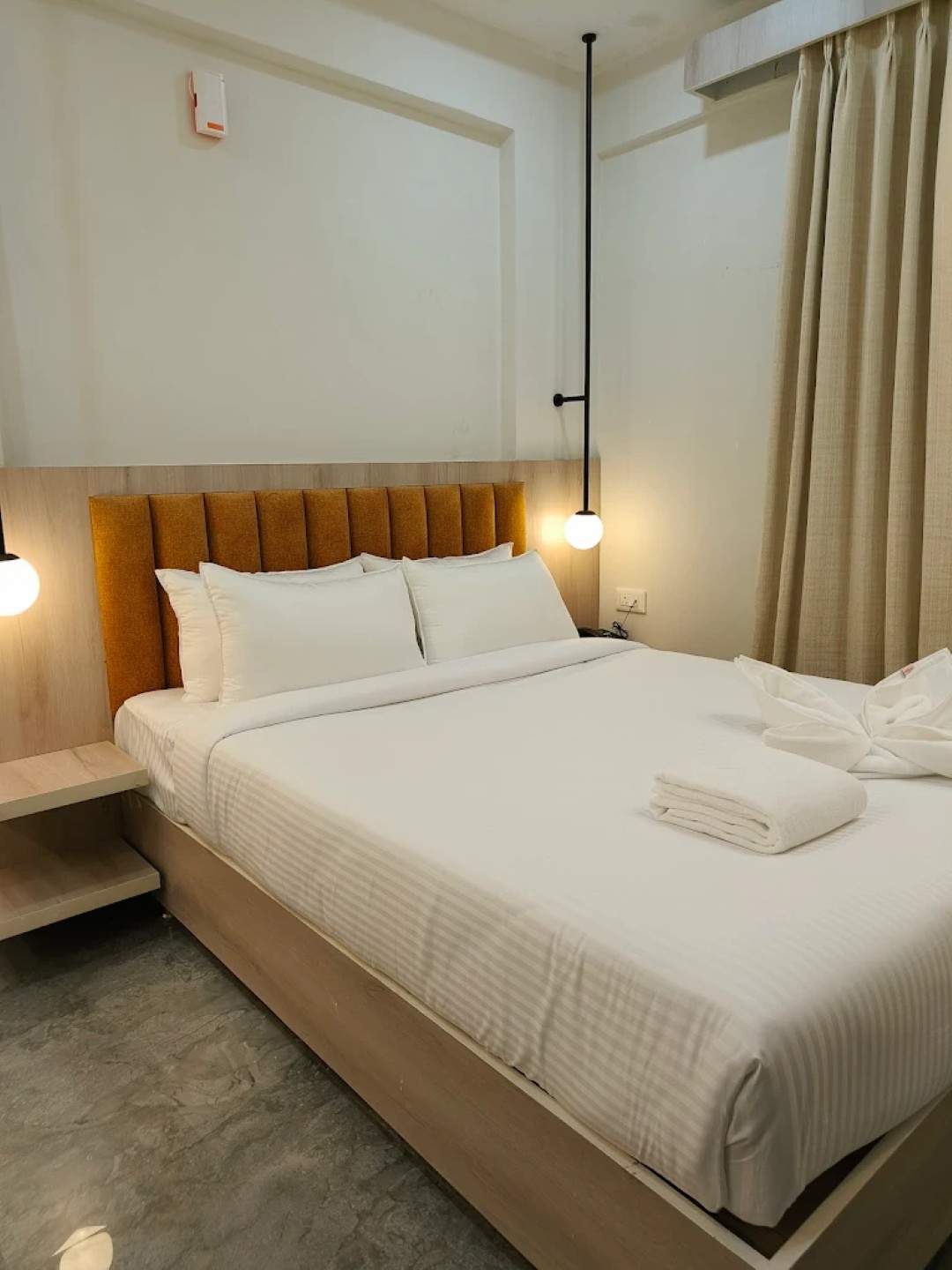 Kennedia International Hotel and Suites Room Type - Standard Room with City View