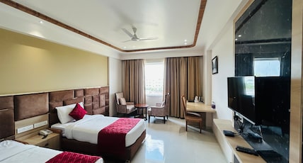 DHAMMA GRAND HOTEL RESORT Room Type - Luxury Twin Bed View Room