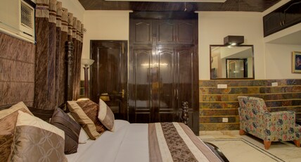 MEGHA HOMESTAY Room Type - Premium Room