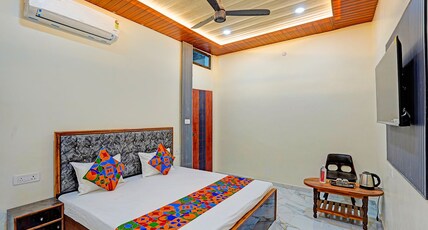 Via The Sarnath Residency Room Type - Deluxe Room